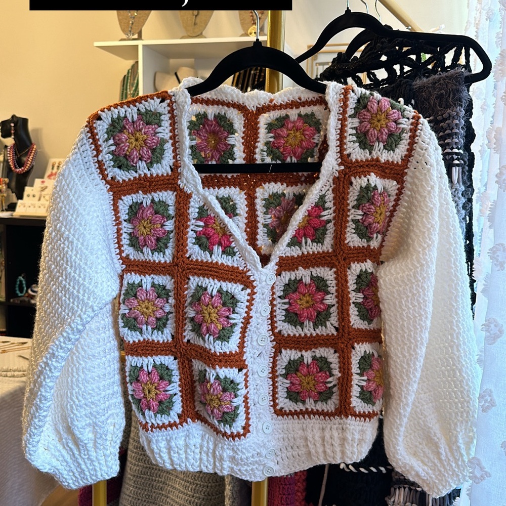 Crochet sweater handmade by Dailot